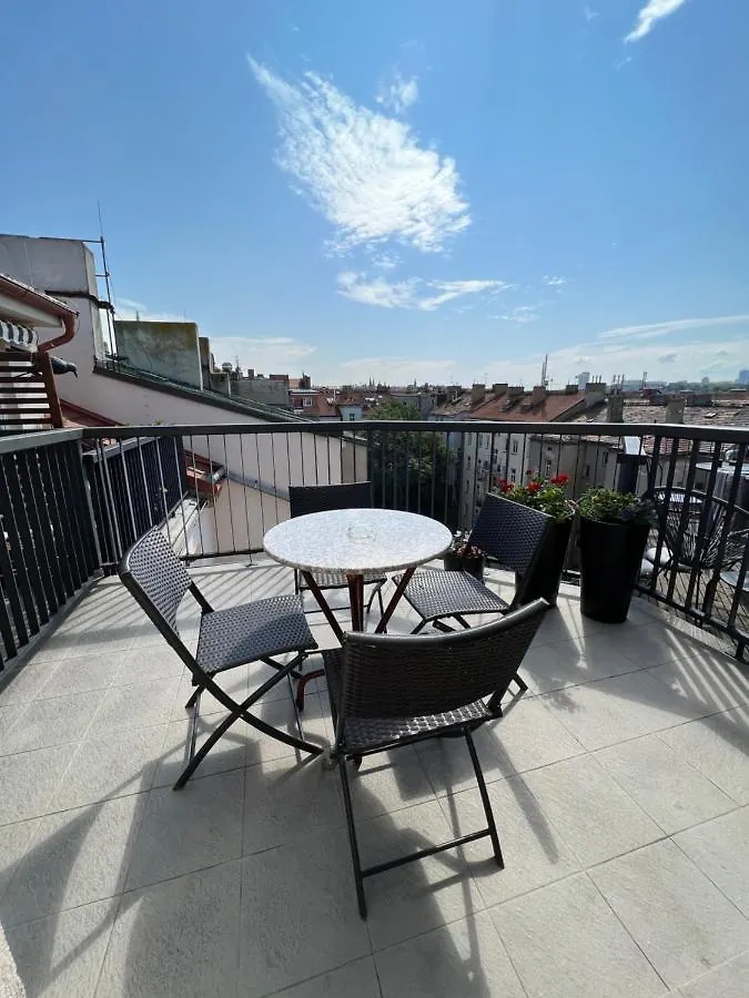 Ce Apartment Prague Castle